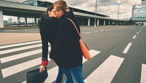 טינדר סטייל: האפליקציה שתמצא לכם אהבה בטיסה