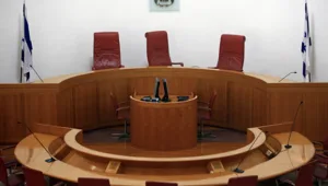 עונש קל למנהל יחידת הסמים במכס