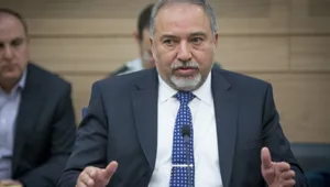 "דברו איתי על הנייה בתום התקופה שלי כשר ביטחון"