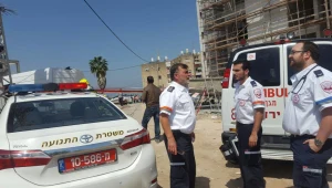 ערף ראש גרושתו והצית הבית