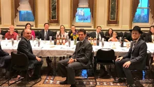 "חג פסח שמח לחוגגים"