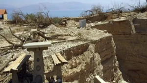 סיור בארץ הבולענים