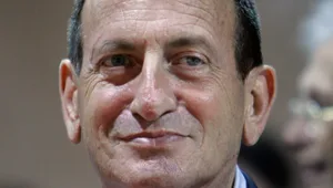 חולדאי לא יתמודד על ראשות העבודה