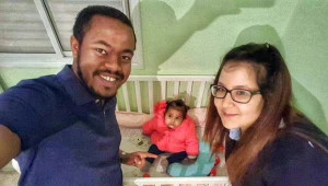 "הולכים ברחוב ומקבלים מבטים מוזרים"