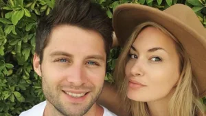 נסעה לדייט ראשון בשדה התעופה ומצאה את אהבת חייה