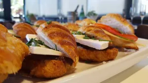 הקיוסק שהפך לבית קפה מפנק