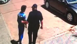 סיפורו של הילד שנכלא ללא קשר עם העולם החיצון