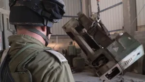 מחרטה נתפסה על חם