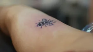 קעקוע כתרומה לנפגעי הפיגוע