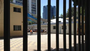 מנהל ביה"ס הכה אותי