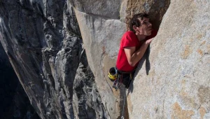 האדם הראשון שטיפס 3,000 מטר ללא חבל