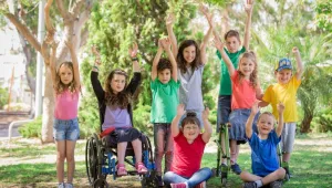 קמפיין אופנה חדש משלב ילדים עם צרכים מיוחדים