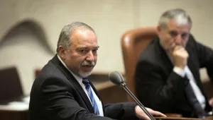 "שרים וח"כים מסיתים נגד מפקדי צה"ל"