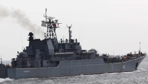 טילים נורו לעבר מחסני תחמושת בעיר חמה