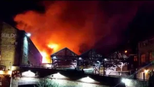 שריפת ענק בשוק קמדן