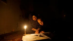 "יש לכם מספיק נשק בעזה, תתקוממו"