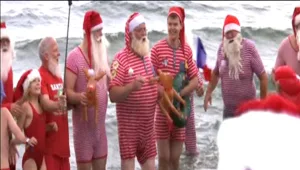 מה עשו הסנטה קלאוסים בים?