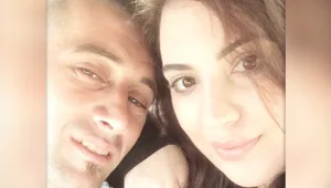 "חנק והכה בלבנה"