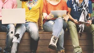 מי אחראי לחנך ילדים? אתם תקבעו