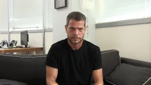 שי גולדן מודאג מזה שלאף אחד לא באמת אכפת 