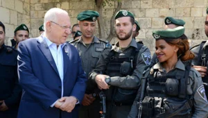 "לפעמים משרת ציבור נמצא בקו האש"