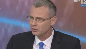 שר התיירות יריב לבין: "אין לי ספק שנתניהו לא היה מודע"