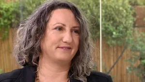 גילתה שלבתה יש 12 אחים למחצה