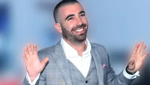 מדוע עומר אדם מחרים את התקשורת?