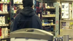 גונבים כדי לשרוד: "אדם שלא אוכל מרגיש כמו חיה"