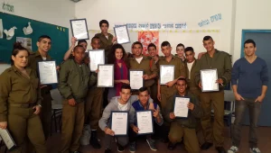 לשבור את מעגל העוני דרך בני הנוער