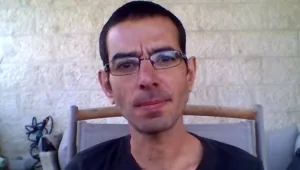 למה המשטרה עצרה את "המלאך של חולי הקנאביס"?