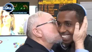 15 שנים אחרי שנפרדו: סינטיהו פגש שוב את משפחתו בישראל