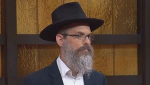 משחקי השף: אתם עומדים להתאהב בתמיר (ולא בגלל הסושי המדהים שלו)