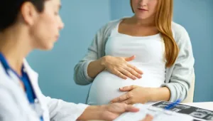 אחת ולתמיד: האם בדיקות דם יכולה להחליף דיקור מי שפיר?