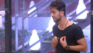 המופע של רועי: "מה עשיתי בצבא? אני הרגתי ערבים אני"