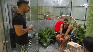 מירב מתקשה להתמודד עם עזיבתו של תומר, וישראל יוצא גדול מהחיים ומזכיר לה את המטרה שלשמה היא נכנסה