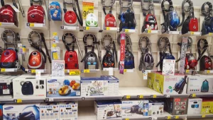 מלחמה על כל גרגר: מבחן שואבי האבק יוצא לדרך