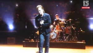 בונו נאלץ לקטוע את הופעת u2 בשל צרידות