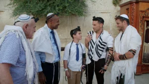 בר מצווה מאוחרת | סרטו של גיא זו-ארץ