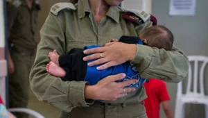 "אי אפשר להישאר אדיש למראה ילד בן 8 מפורק ומפוחד, שמגיע לחדר מיון"