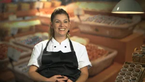 בת חן דיין היא המודחת הראשונה של "משחקי השף קונדיטור"