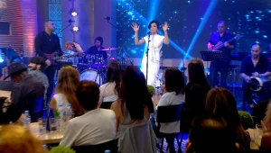 דיקלה - "מסקרה שחורה"