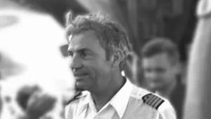 קברניט הטיסה שנחטפה לאנטבה הלך לעולמו: "מנהיג מעורר השראה"