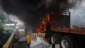 הרוגים בעימותים ואיסור על כניסת סיוע: מתיחות שיא בוונצואלה