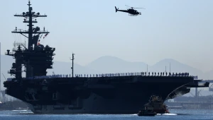 דיווח: משחתות אמריקניות חצו את מצר הורמוז הסמוך לאיראן