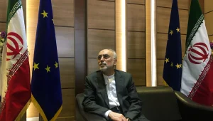 יו"ר סבא"א הגיע לאיראן - יבקש הבהרות לגבי המחסן שחשף נתניהו