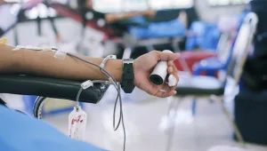 בעקבות טעות בבדיקות: בת 70 קיבלה מנות דם מיותרות - ומתה