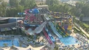 כך תשמרו על הילדים בבריכות בחו"ל - שברבות מהן אין מצילים