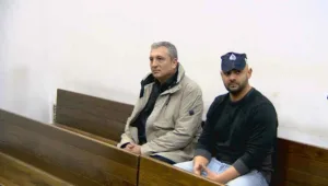 עדות ניר חפץ: אחורי הקלעים של פגישת נתניהו-אלוביץ' • בלעדי