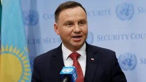 נשיא פולין בתגובה ראשונה: "מתנגד לקישור בין החוק החדש לשואה"